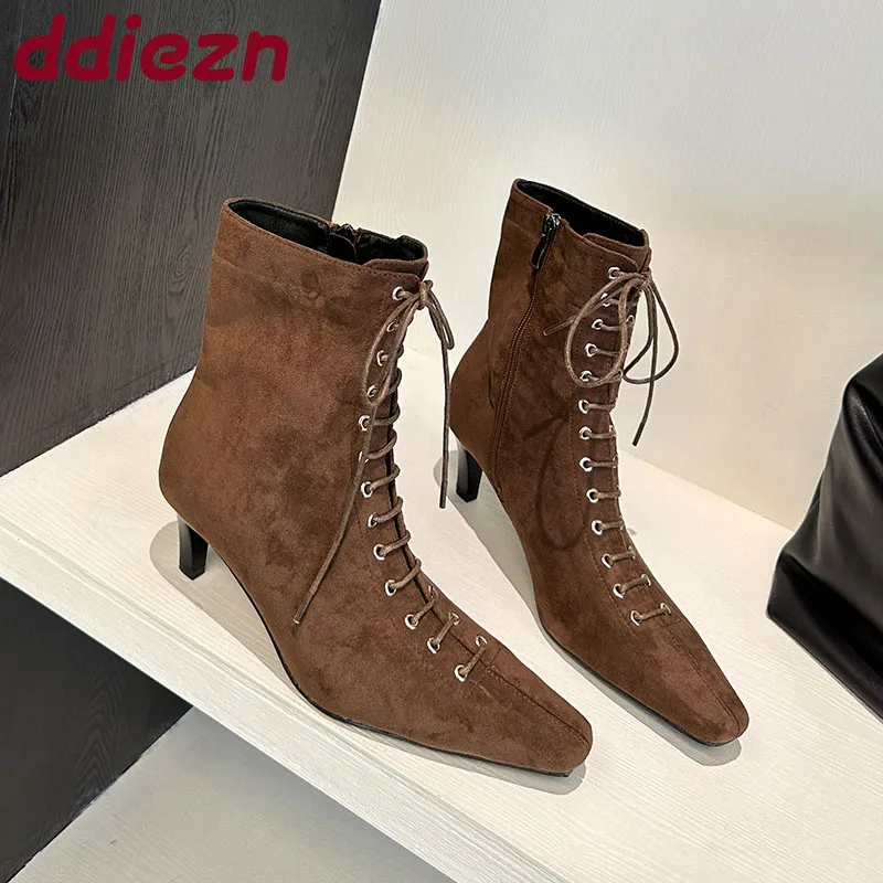 

Женские современные ботильоны с острым носком, женская обувь на каблуке, модные элегантные женские короткие ботинки из флока на шнуровке, туфли-лодочки, новые