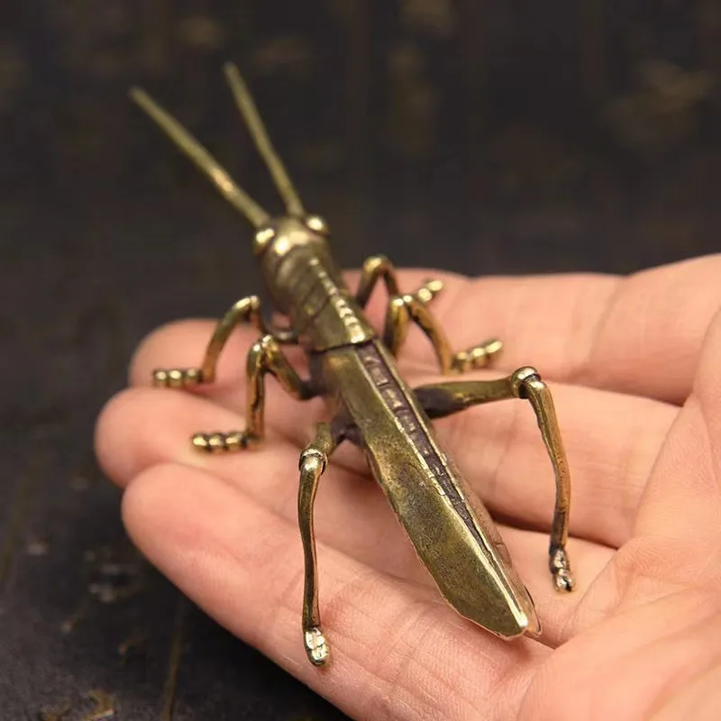 1 piece of locust and grasshopper tea pet ornaments with brass lid and iron kettle lid holder creative tea pet