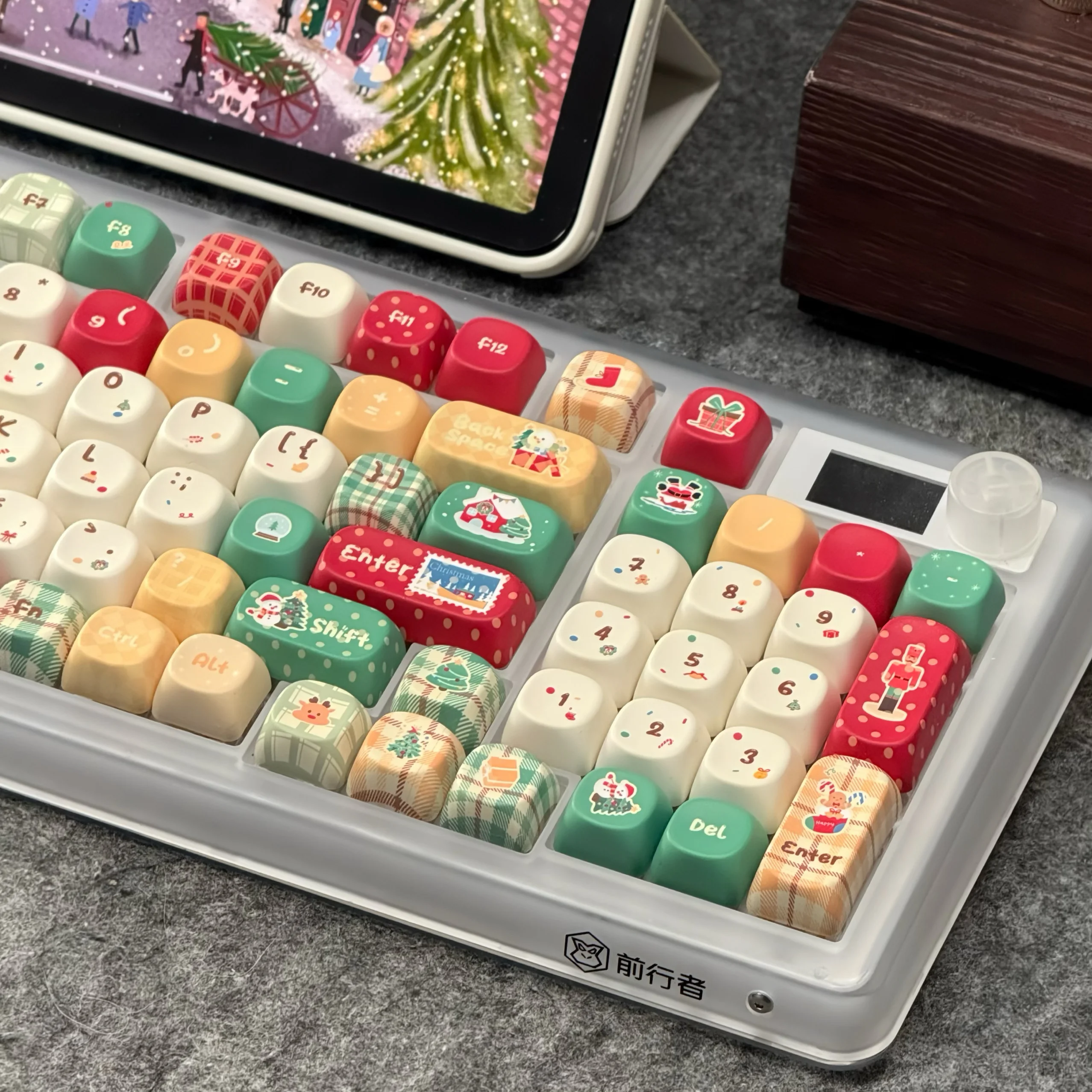 

MAIMOOO Christmas Keycap 131Keys MOA Profile PBT Sublimation Cute Keycaps for MX Switch Mechanical Keyboard Xmas Festival Gift