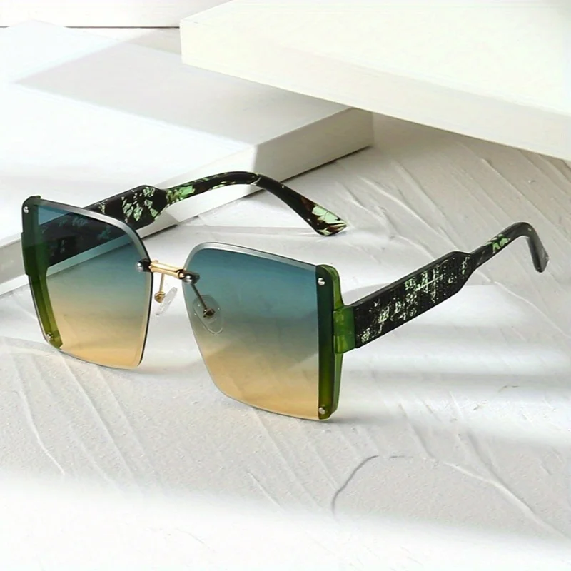 

Fashion Square Frameless Cut Edge Sunglasses for Women Casual Commuting Sunglasses