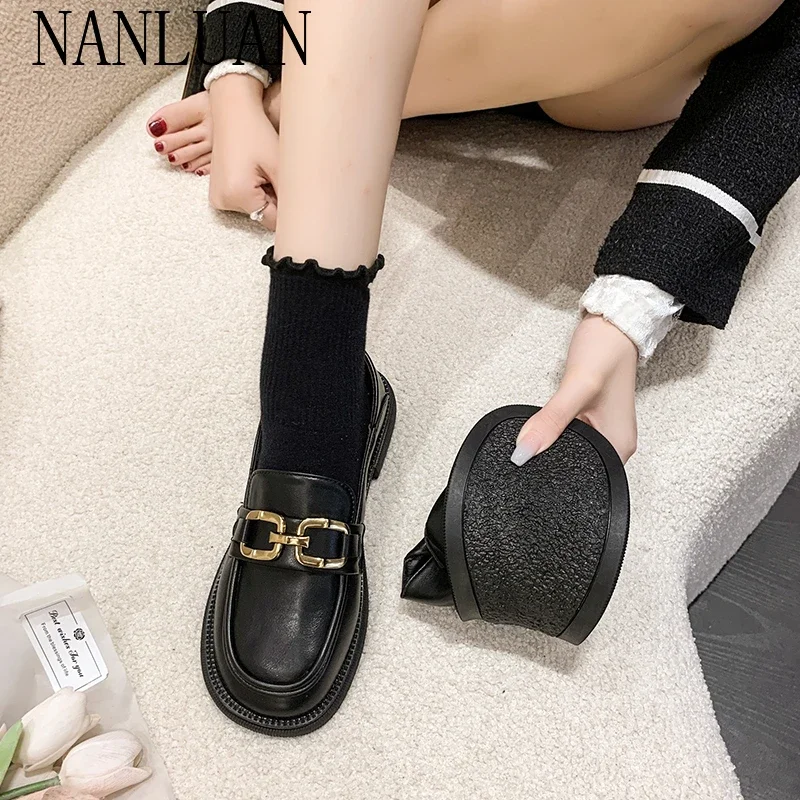 2024 Boutique Woman Pumps Cute Black Loafers Low Heel Elegant Shoes for Women Normal Leather Casual Social Premium Fashion Offer