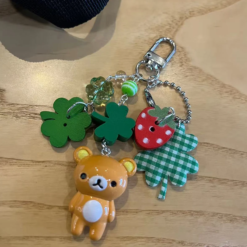 اليابانية القديمة اليدوية أربع أوراق البرسيم الصيف الشعور قلادة الدب سلسلة هواتف محمولة حقيبة قلادة سلسلة معلقة مفتاح سلسلة