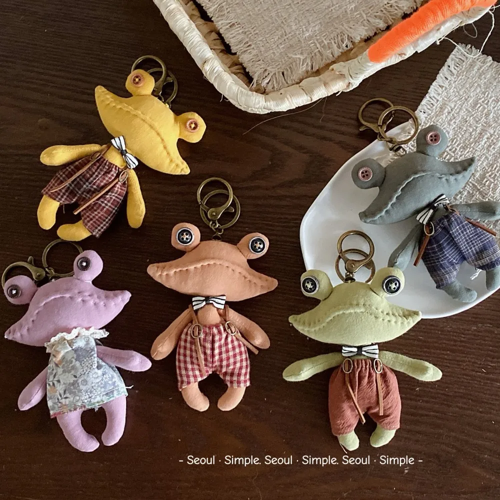 Frog Plush Stuffed Retro Fabric Bag Keychain Handmade Cute Cartoon Green Durable Standard Size Pendant for Bag Decoration