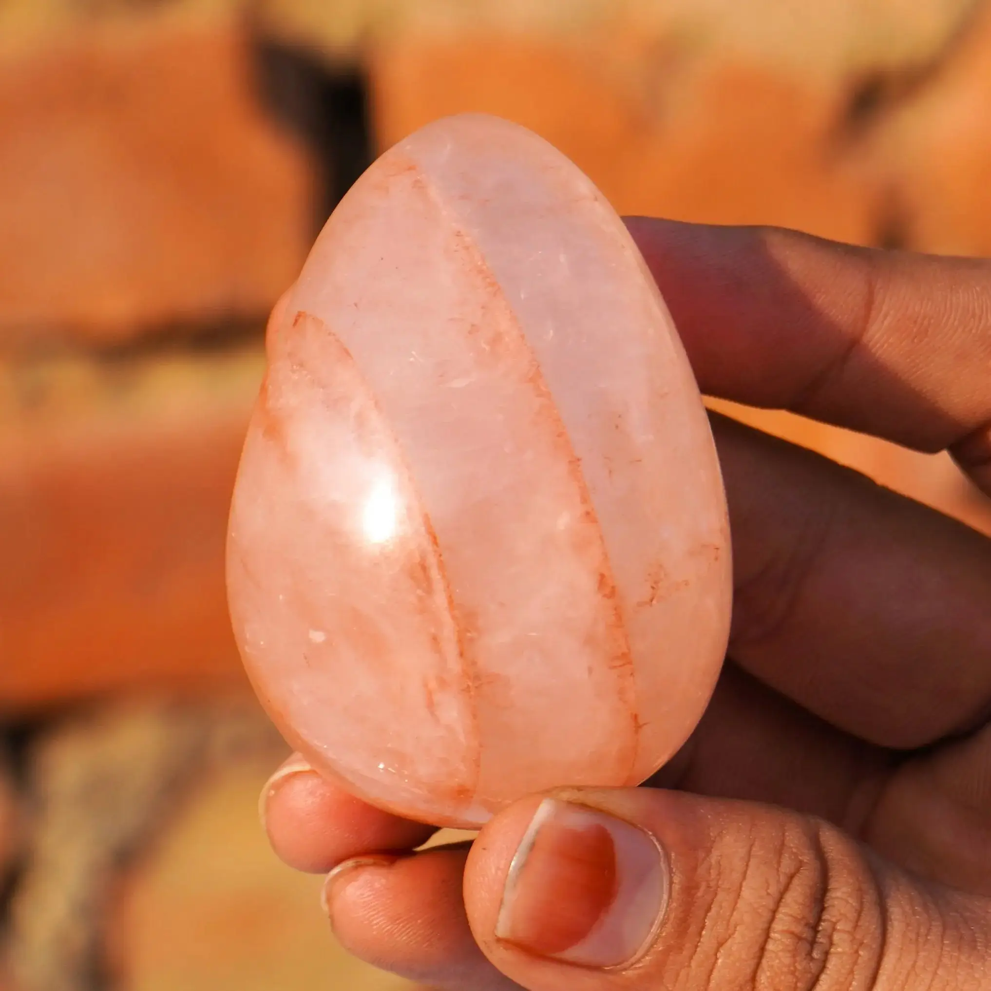 1pc Fire Quartz Crystal Egg, Red Hematoid Egg with Rainbow, As a Crystal for Home Decor, a Great Gift for Mother's Day, Holidays