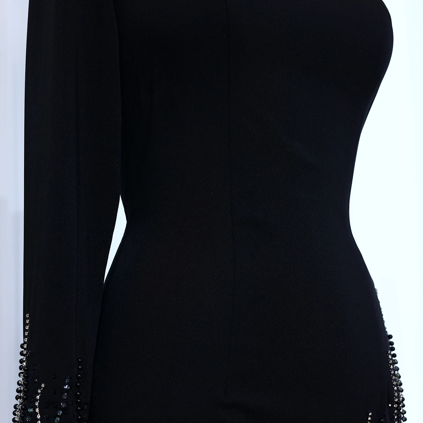 ชารอนกล่าวว่าสีดำดูไบชุดราตรีนางเงือกแขนยาวไหล่เดียวระบายชั้นอาหรับงานแต่งงานชุด SS596 ที่กำหนดเอง