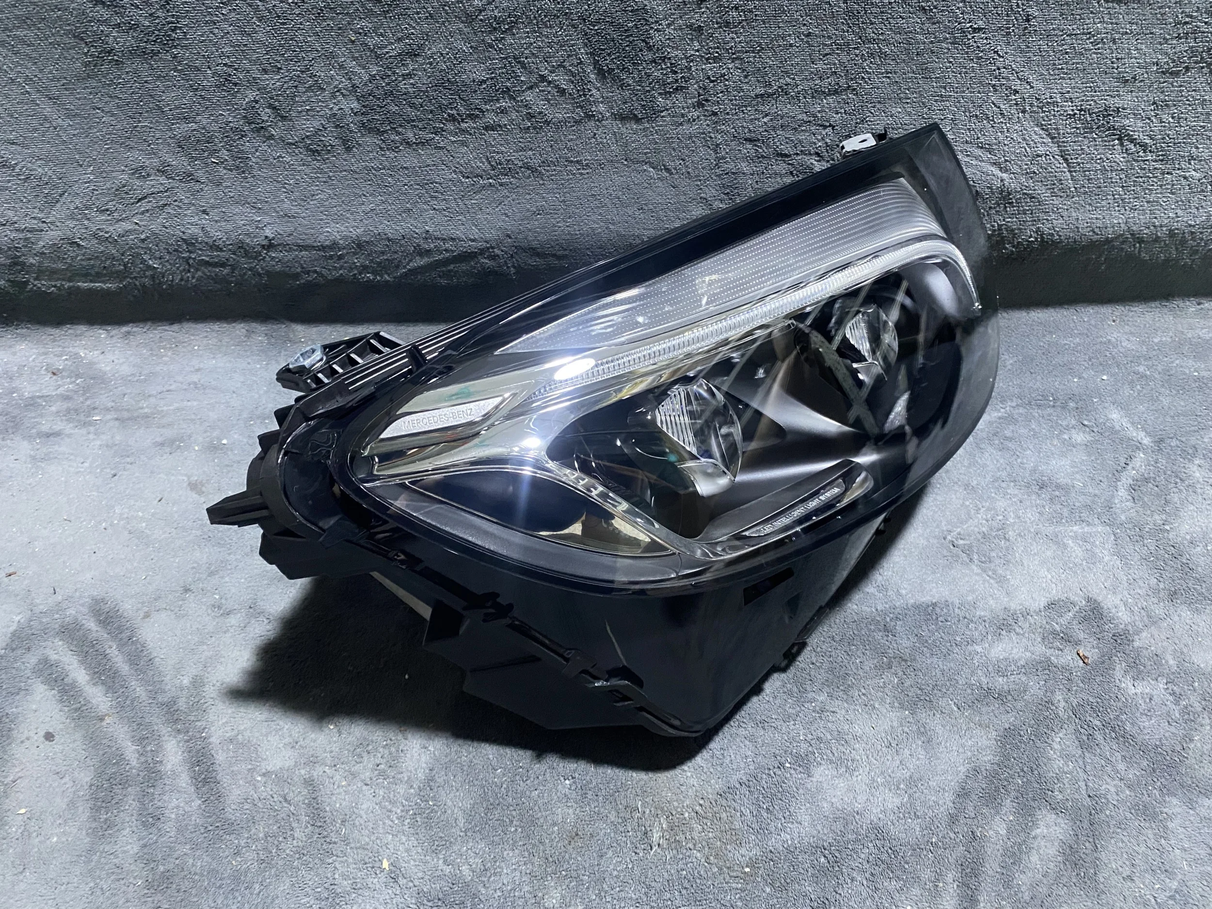 W253 LED faro originale di alta qualità 2016-2019 adatto per Mercedes Benz GLC W253 X253 LED Dual Lens faro