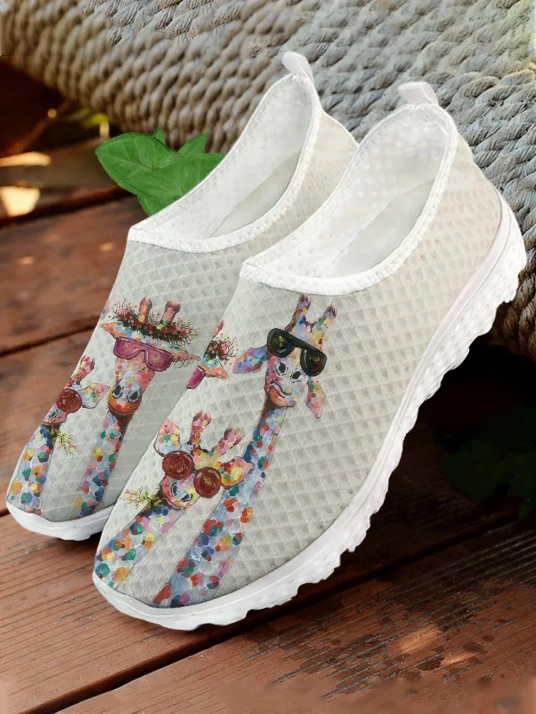

Cartoon Giraffe Print Mesh High Quality Sneakers Women Men Teenager Casual Fashion Custom Made Tennis Flat Couple Shoes