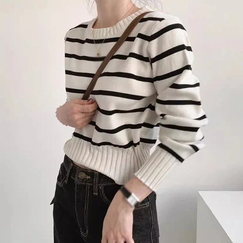 O-Neck Retro Stripe Knitted T-Shirt Contrast Color Casual Short Sweater Fashion Versatile Long Sleeves Autumn Bottoming Tops