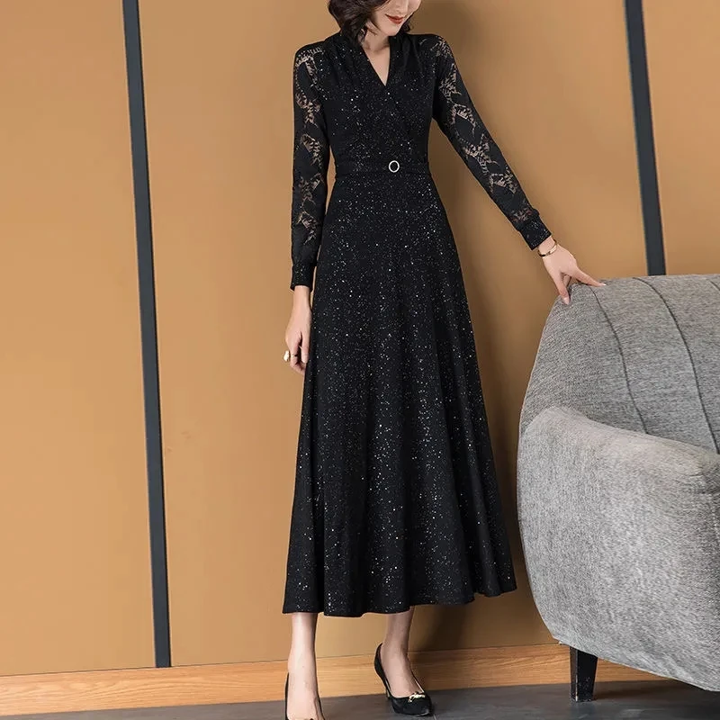 Black Spring And Autumn Long Sleeve Dress Women\'s Long Fashion Autumn 2024 New Lace V-neck Elegant and Comfortable Long Dress