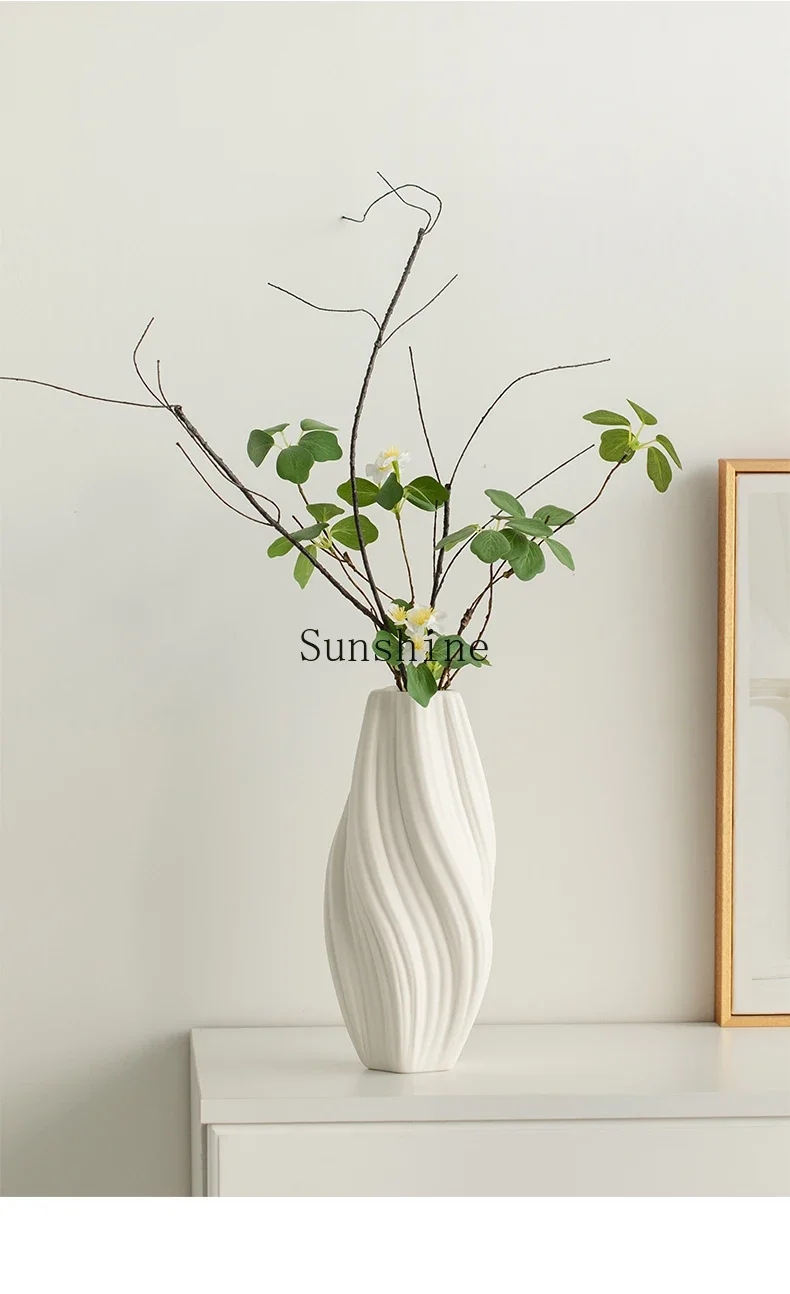 White ceramic decorative dried flower vase tabletop ornament