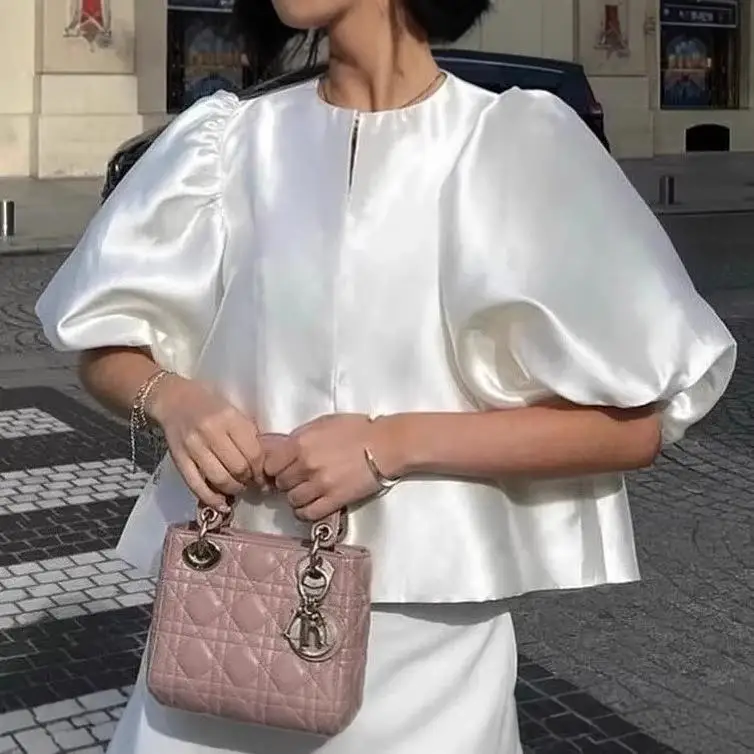 Lente 2025, Dames Faion Satijn Loose Bubble Sve Top Nieuwe collectie Grensoverschrijdende ort Lengte irt Europese Sle PU-materiaal