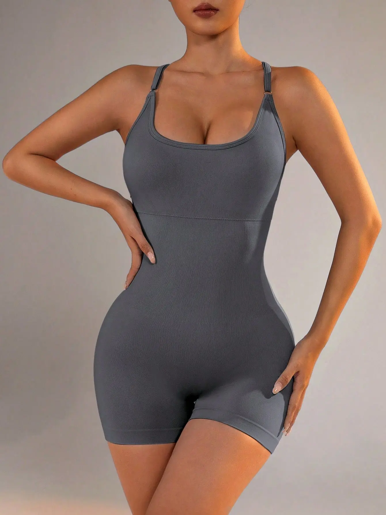 Sexy Fitness Jumpsuit Vrouwen Cross Verstelbare Sport Playsuit Running Een Stuk Yoga Pak Scrunch Shorts Backless Set Romper