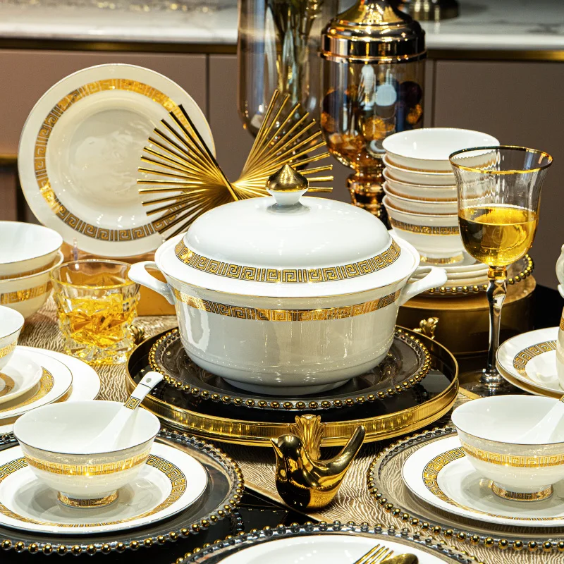 Fine Bone China Dinnerware Sets Home Kitchen Luxury Guests Wedding Tableware Set Gold Plates Jogo De Jantar Dinnerware Sets
