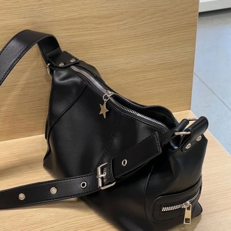  حقيبة كتف نسائية من جلد البولي يوريثان باللون الأسود مع سحر نجمة، لمسة نهائية غير لامعة بسيطة، حقيبة مربعة عصرية قابلة للتعديل للاستخدام اليومي #6