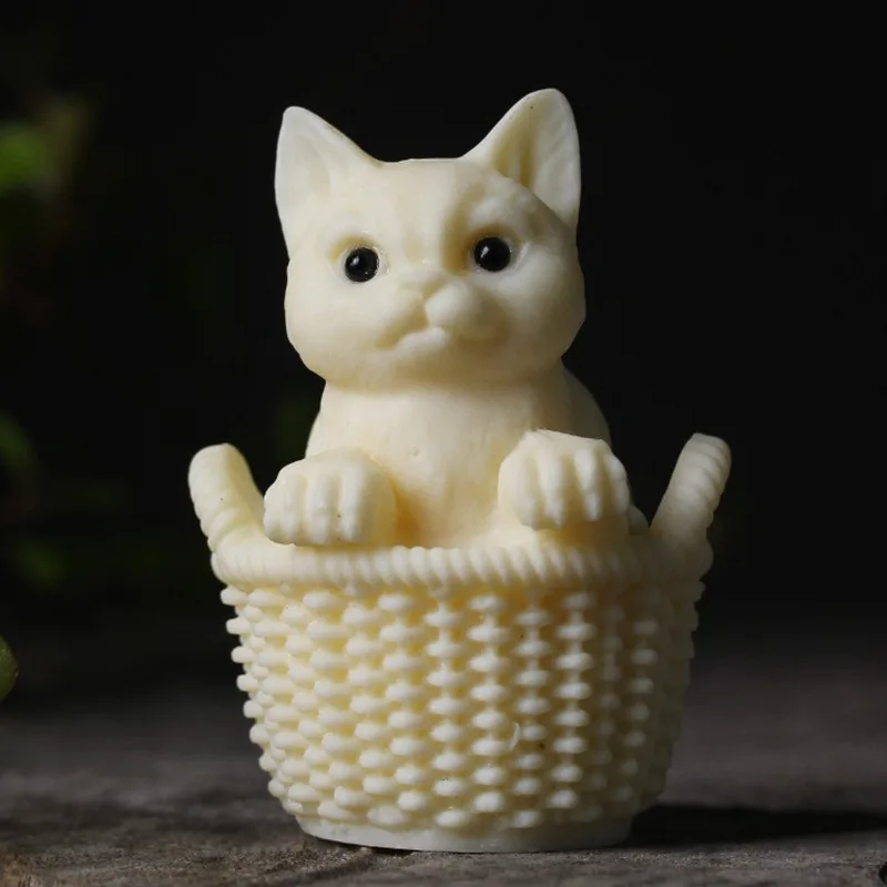 

Ivory Nut Carved Blue Kitten Hand Pieces Cute Basket Cat Stay Cute Animal Children Pet Craft Gift