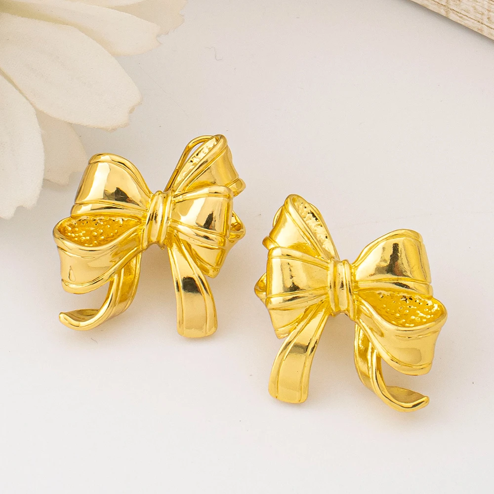 18k vergoldetes Schmetterlingsknoten-Schmuckset (4-teilig) mit Halsketten, Ohrringen, Armbändern und Ringen, Dubai Brautschmuck, Hochzeitsaccessoires, Geschenk – Detail 5