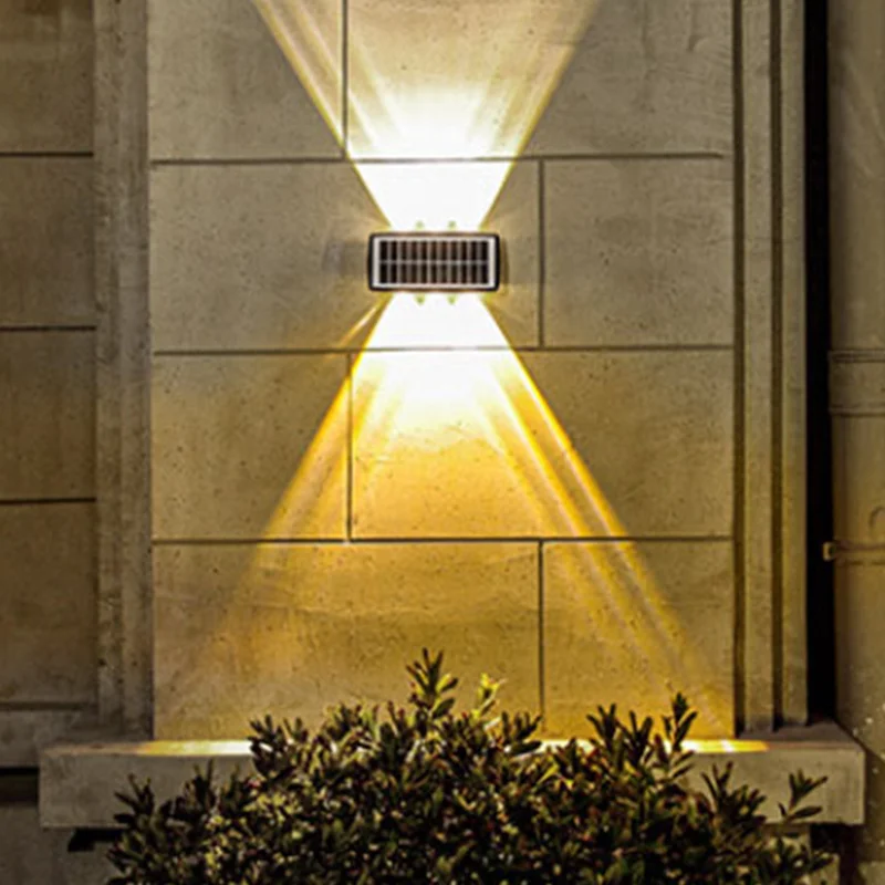 مصابيح غسيل الجدار الخارجية بالطاقة الشمسية IP65 مقاومة للماء - مصباح LED أبيض وذهبي موفر للطاقة للواجهة والسياج وإضاءة المناظر الطبيعية