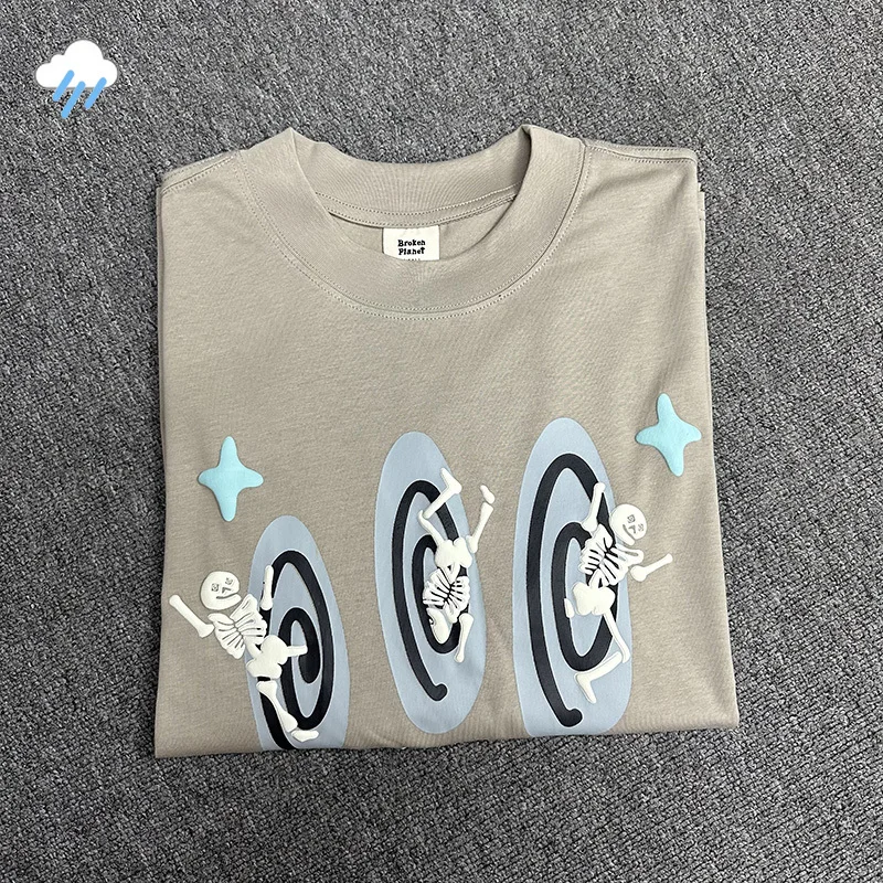 

2024 Summer Streetwear Oversized T Shirt Men Women Puff Logo Printing Skeleton Broken Planet T-Shirt Tee Inside Tags