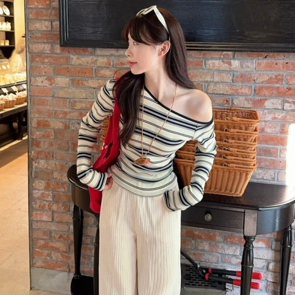 Minority Stripe Panelled Long Sleeve T-shirt Early Autumn New Elegant All-match Shirts Skew Collar Slim Off Shoulder Tops