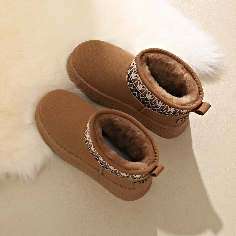 أحذية نسائية عصرية ودافئة، أحذية ثلج شتوية من جلد الغزال، أحذية قطنية مضادة للانزلاق، بسيطة وخفيفة الوزن