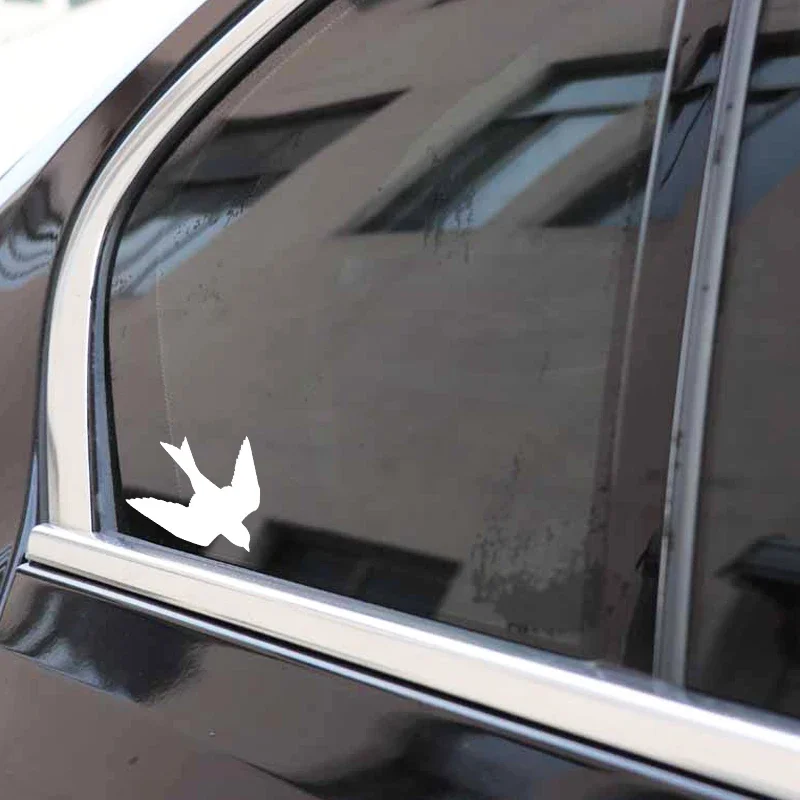 Levensechte Swallow Patroon Vinyl Decal Decoratie Lichaam Van Auto Sticker Zwart/Zilver 15.5Cm * 13.9Cm