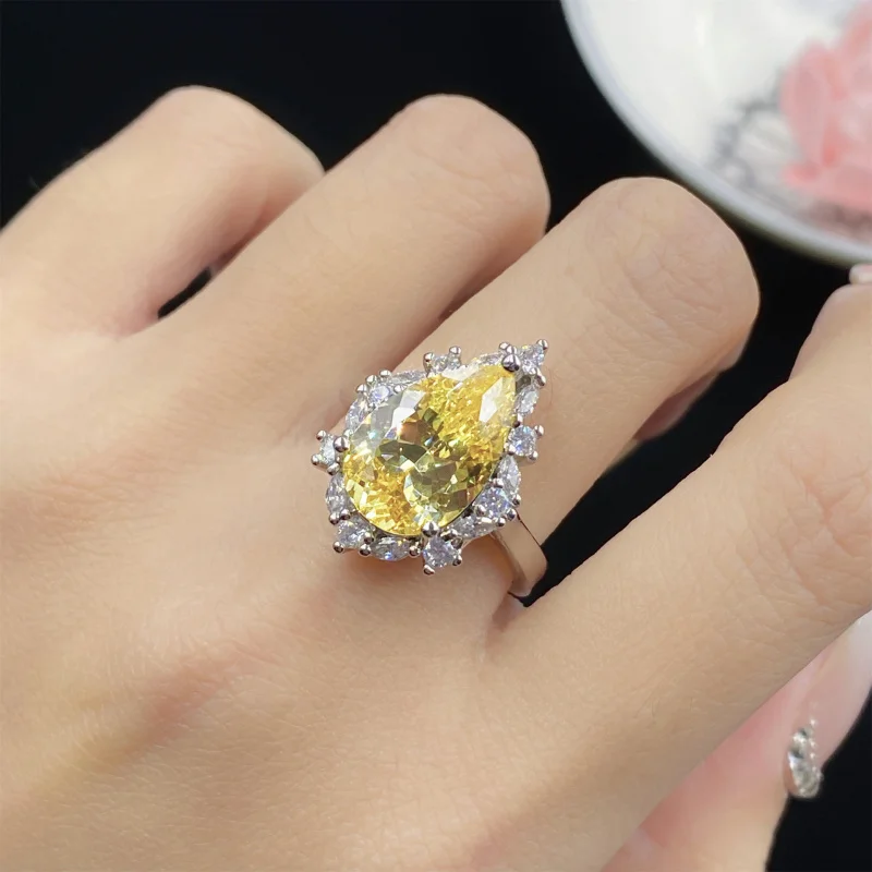 

Starry Sky Cut Yellow Zircon Comparable to Ice Flower Water Drop Shape Open Ring for Women Elegant Pendant Earring Set