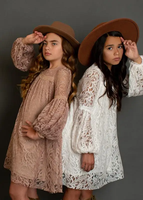 

2025 New Girl Long Sleeve Hollow Lace Pattern Dress Wedding Flower Girl Party Outdoor Dress Thanksgiving Dinner Evening Dress