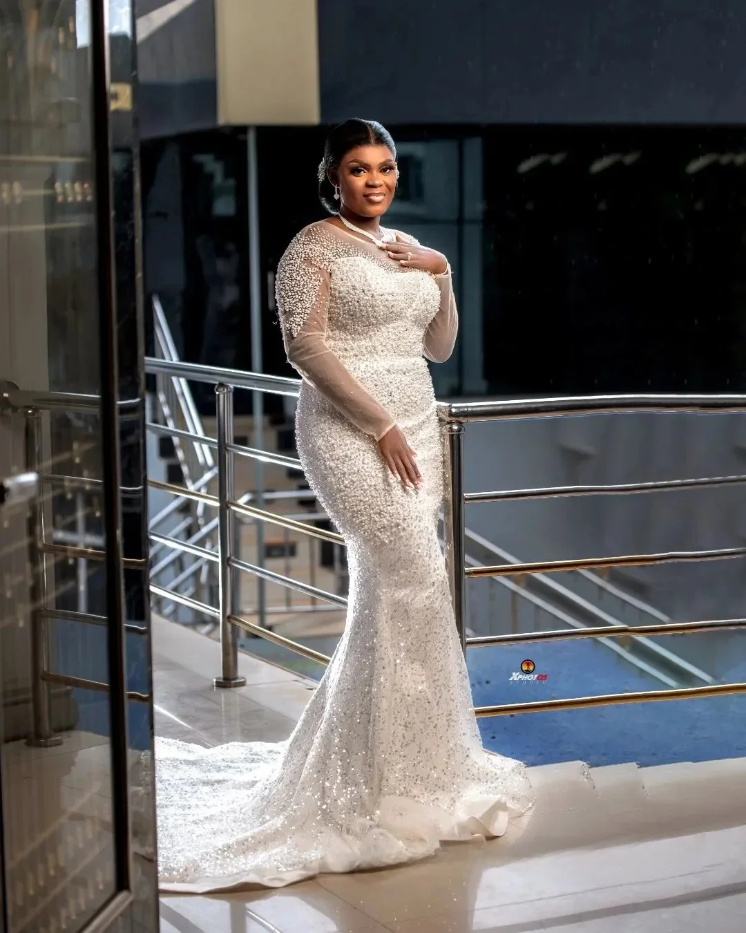 Maßgeschneidertes Meerjungfrau-Hochzeitskleid in Übergröße, Brautkleider für die Braut, transparente Illusion, lange Ärmel, Perlen, Kristalle, Perlen und Pailletten