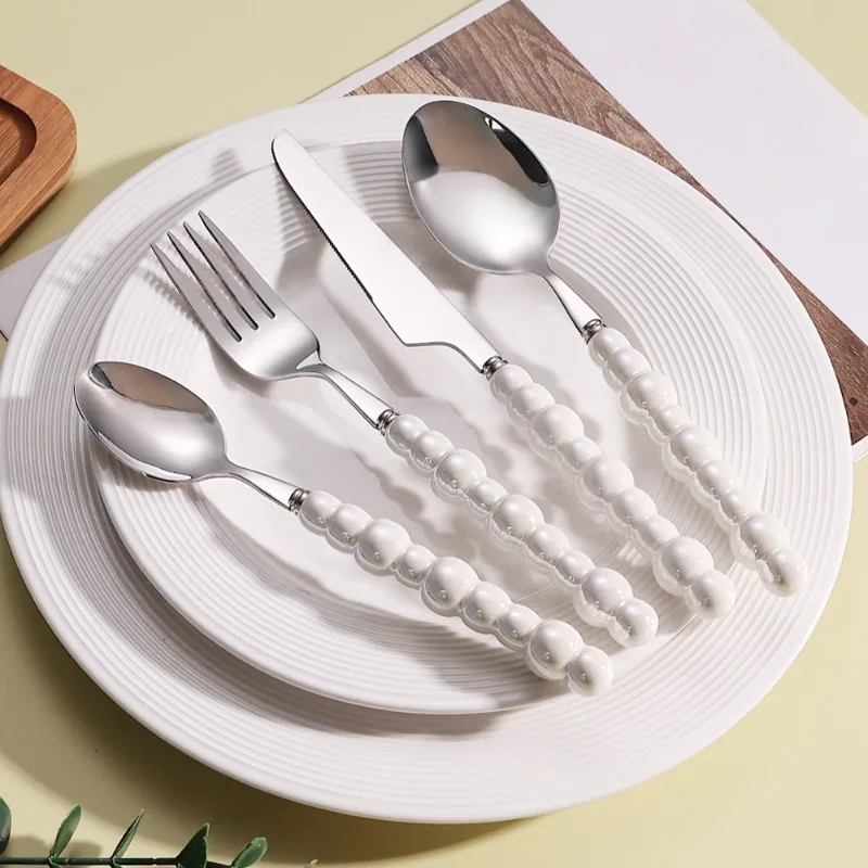 4Pcs/Set Luxury Ceramic Pearl Handle Cutlery Set Knife Fork Spoon Creative Cute Soup Spoon Western Food Steak Knife Spoon Fork