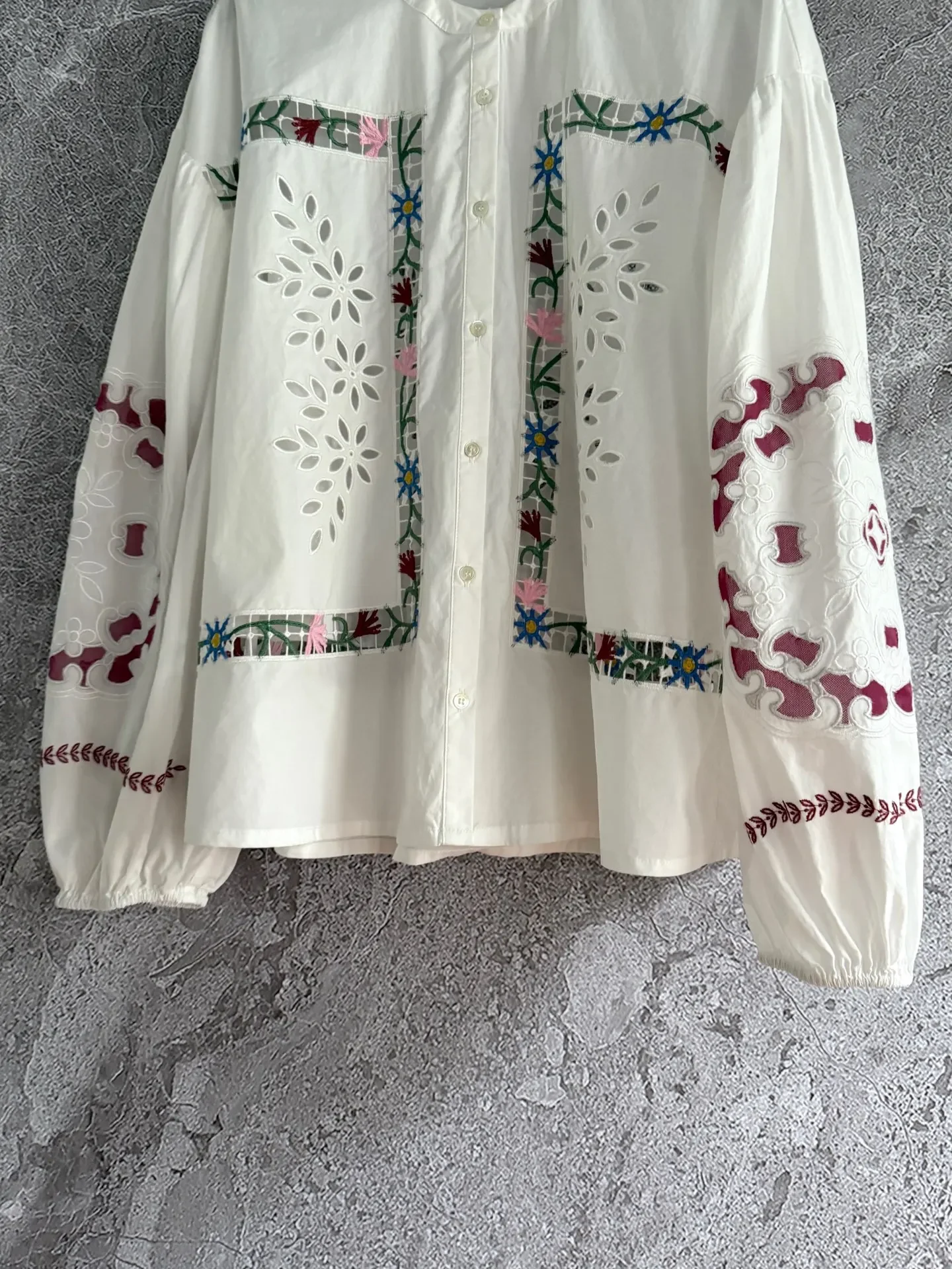 

100% Cotton Women Geometric Embroidery Retro Blouse Hollow Out Round Neck Long Sleeve Single Breasted Long Sleeve Loose Shirt