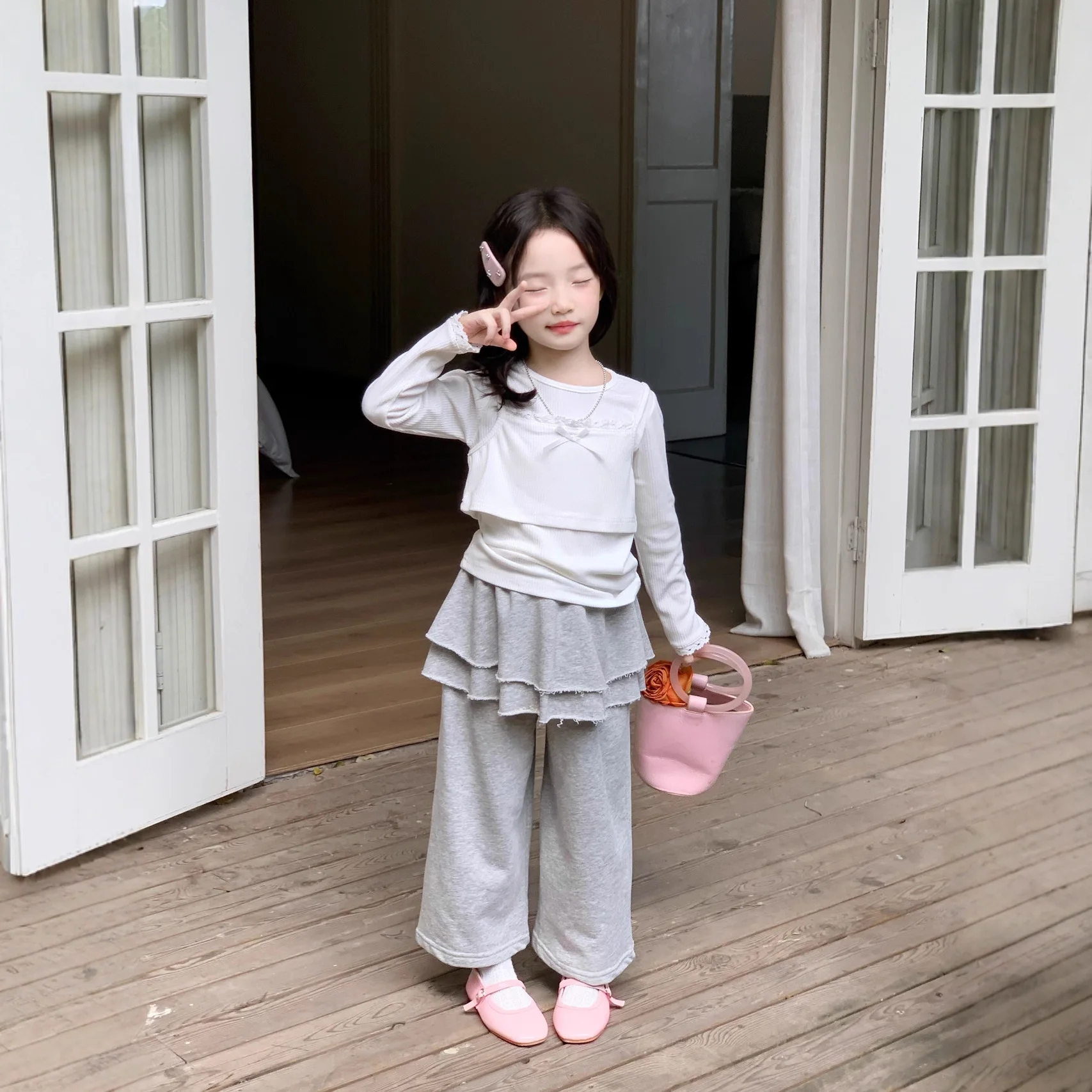 Children Pants 2025 Autumn New Children's Clothing Medium and Small Children's Skirt Sweatpants Knitted Suspenders Two-piece Set