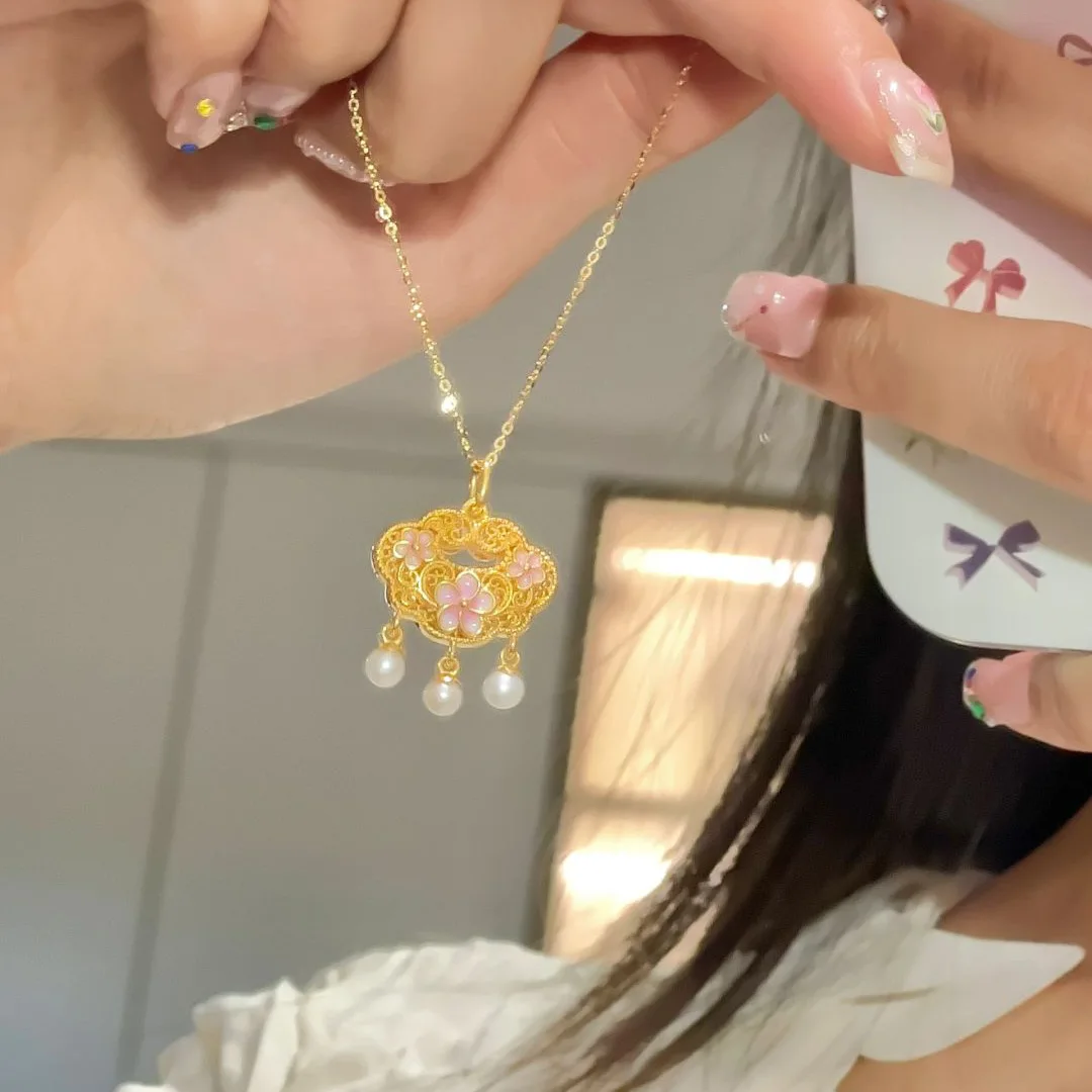 New in Classical Pink Peach Blossom Ruyi Lock Pendant Hollow out Tassel Pearl Necklace Exquisite Wedding Jewelry Gift for Women