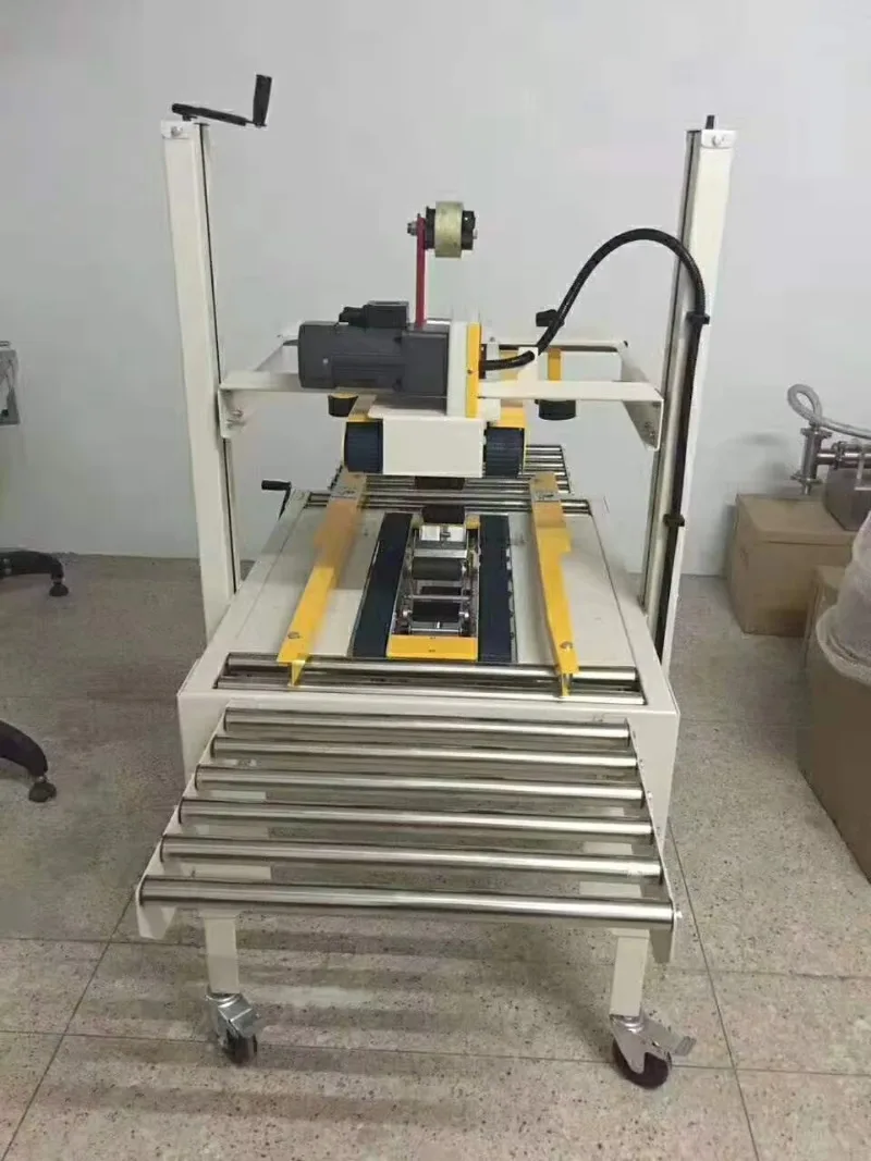 

Tape sealing machine for express delivery industry, packaging and efficient sealing of express cartons