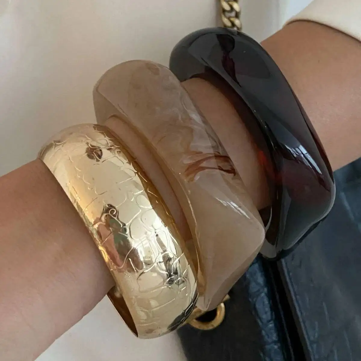 

Boho Resin Acrylic Thick Bangles 3 Styles for Women Trendy Goth Geometric Wide Arm Bracelets Daily Jewelry Gift