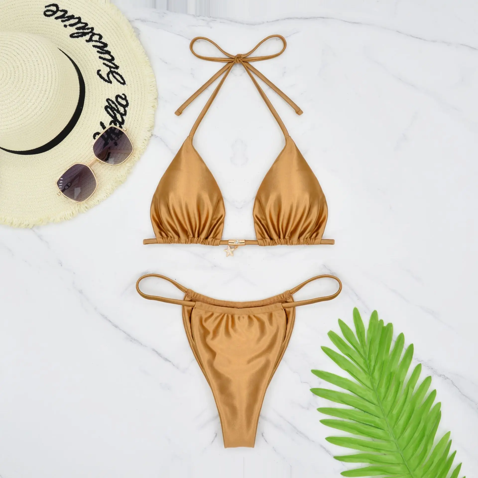 

Новые сексуальные золотые стринги-бикини из двух частей, женский купальник с лямкой на шее, пляжная одежда, купальные костюмы, бразильский комплект микро-бикини Y2K