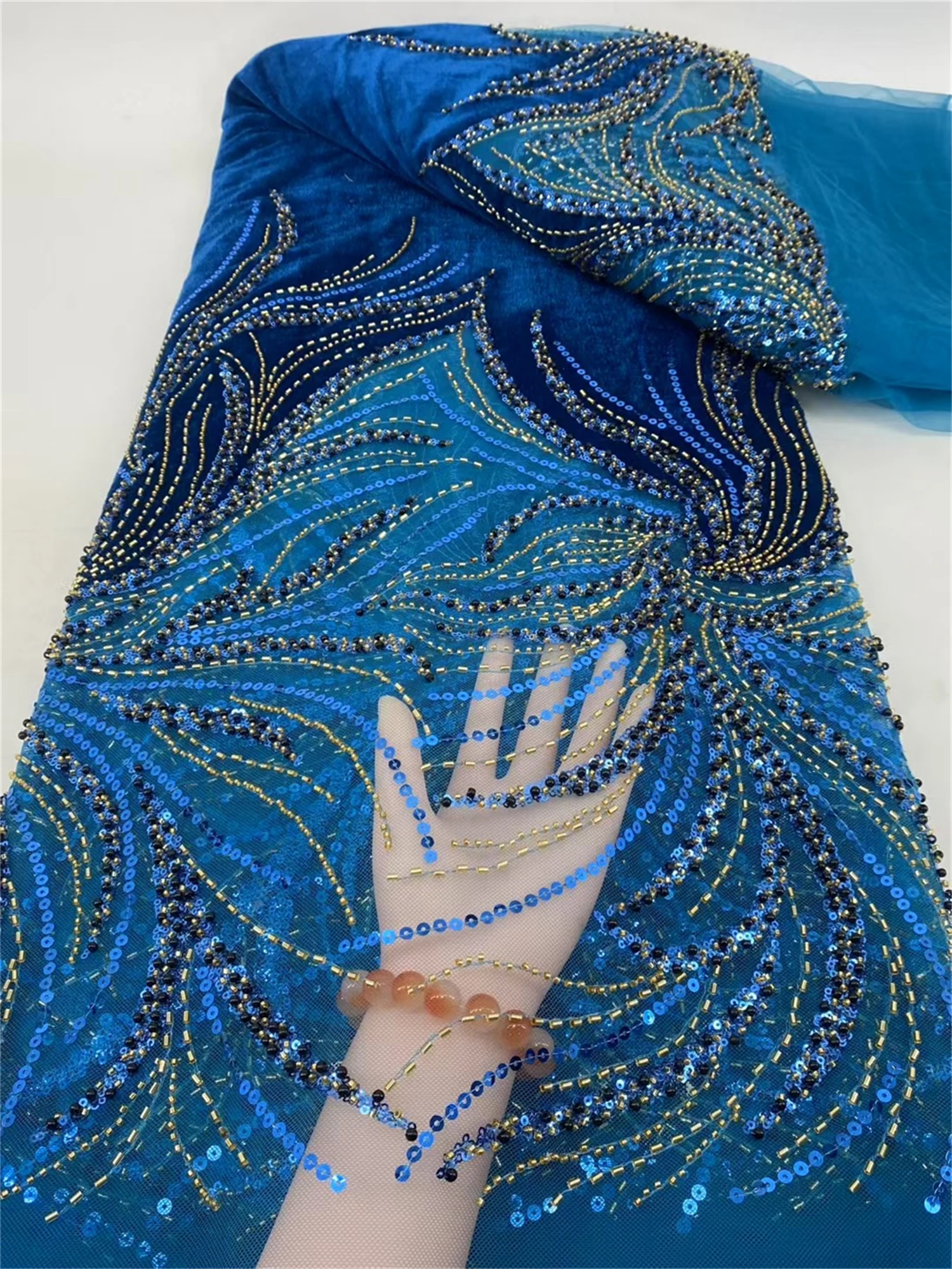 

Hot Design Luxurious Sequined Velvet Lace Fabric African Bead Embroidery Lace Fabric French Women's Wedding Party Dress Sewing