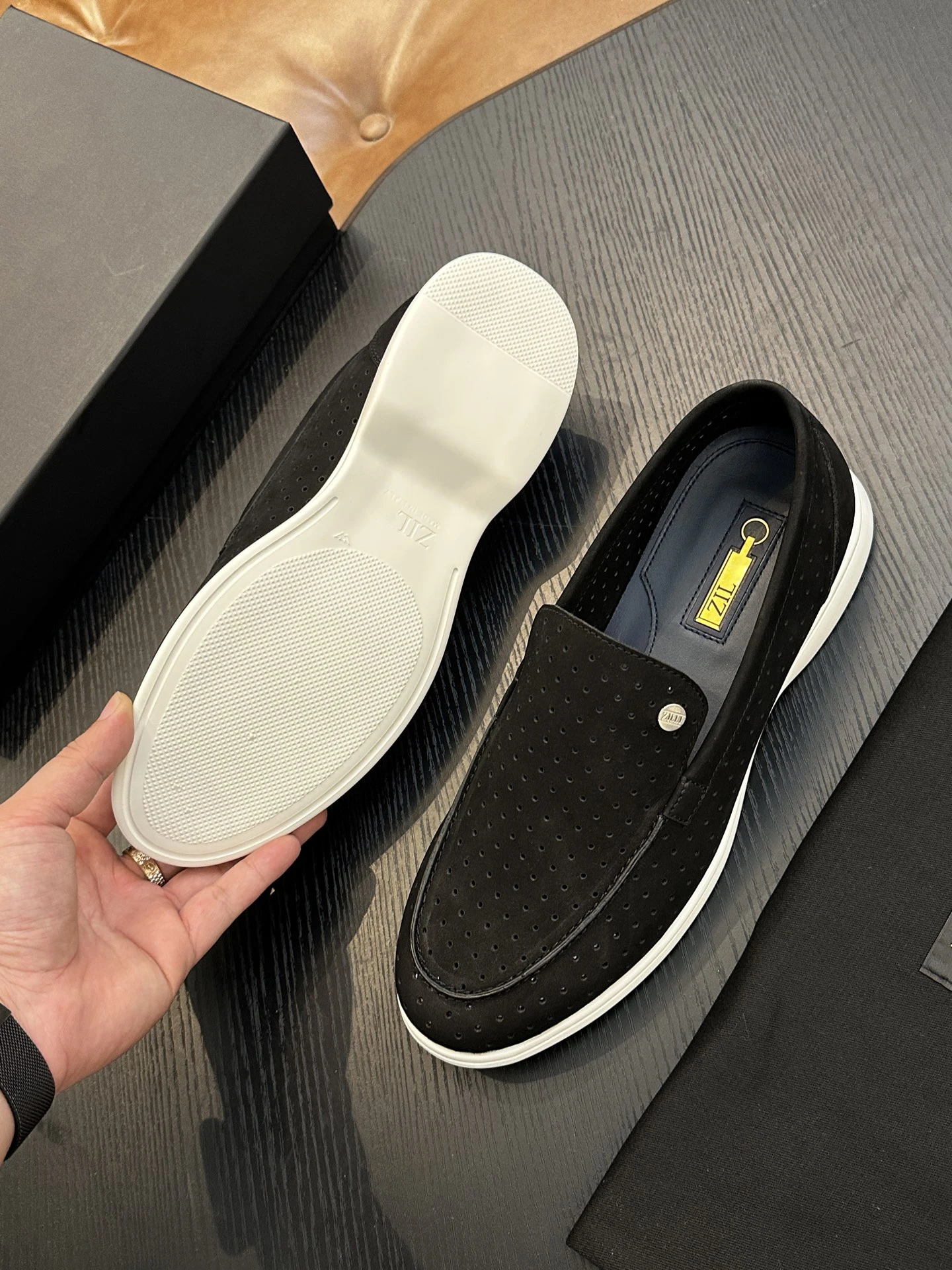 BLLIYOSS Men Shoes Calf leather stitching leather Sports comfort high-quality outdoors Men European OLD MONEY newly rich France