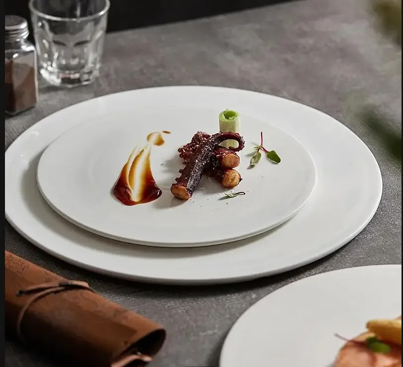 

Solid Color Ceramic Tableware Nordic Restaurant Cake Plate Gourmet Decoration Round Steak Dessert Home Serving Tray