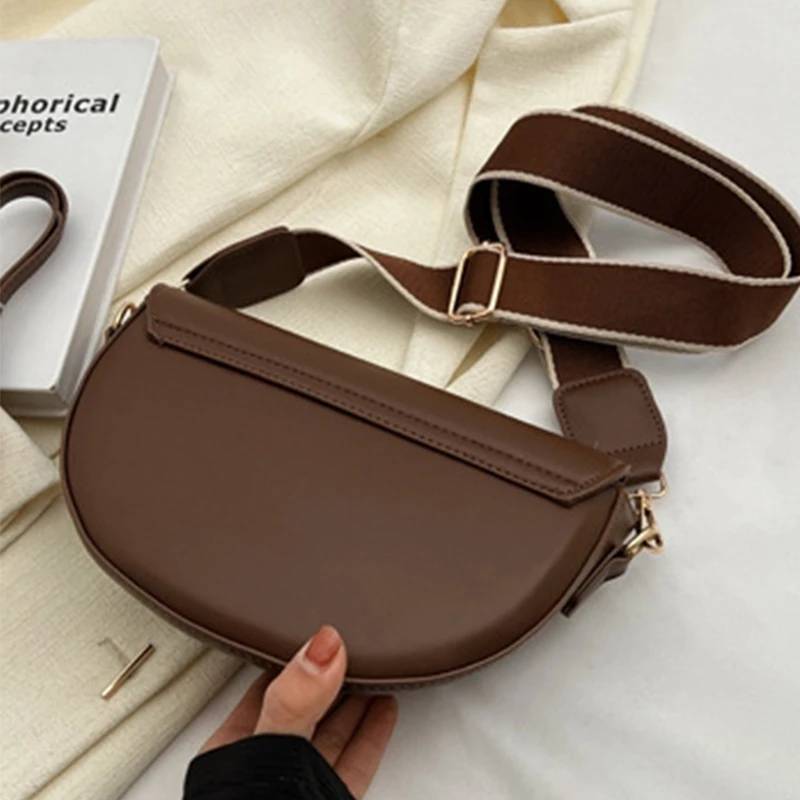 High end explosive Korean version versatile diagonal cross bag trendy and fashionable one shoulder saddle bag