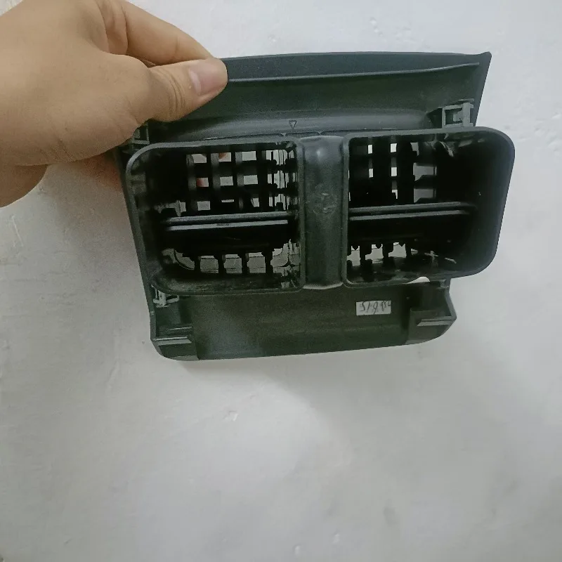 5M5X-19C570-AAW Rear Central Air Conditioning Outlet Black Gray 1pc for Ford Focus 2005 2006 2007 2008 Brand New