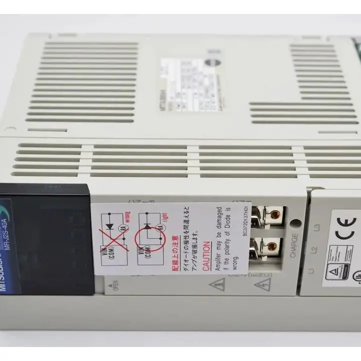 محرك سيرفو يعمل بالتيار المتردد MR-J2S-40CP-S212 جديد