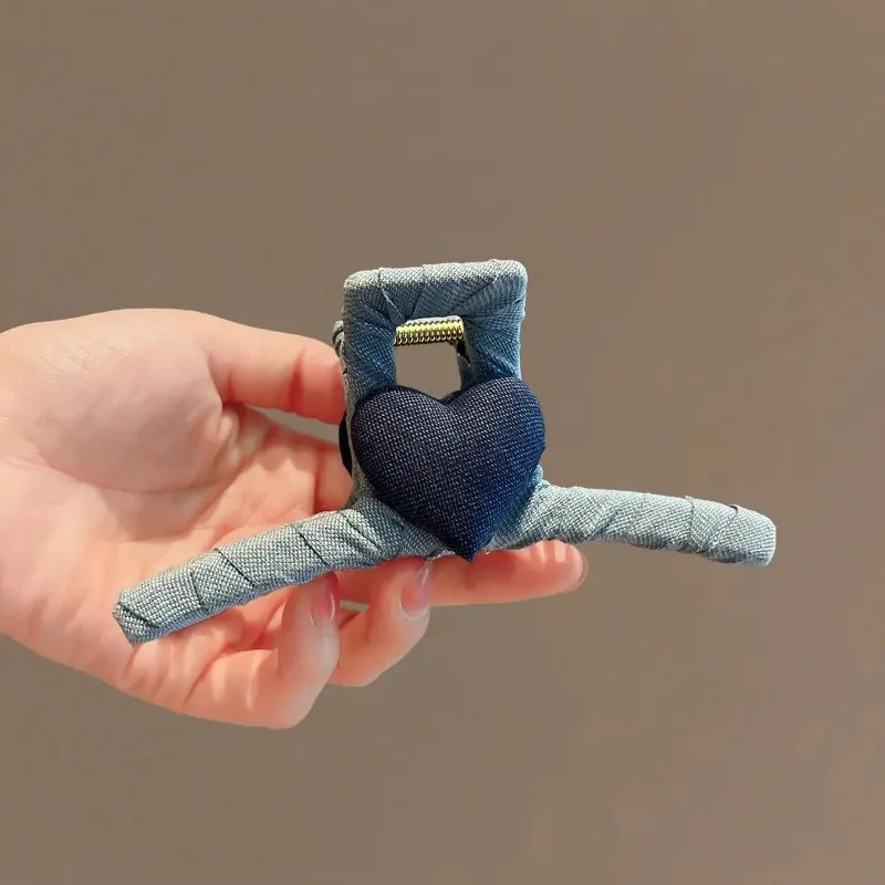 مشبك شعر على شكل فيونكة من قماش الدنيم للخريف والشتاء للنساء، مشبك على شكل كعكة شعر راقية، إكسسوار شعر خلفي كبير الحجم جديد لعام 2025 #4