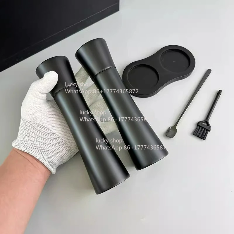 Ceramic Core! Equipped with Base, Grinder Hand Grinding
