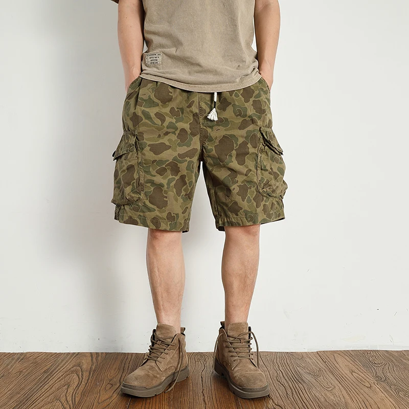 Vintage de spot camouflage cargo shorts men\'s loose straight leg summer new multi-pocket quarter pants casual pants trend