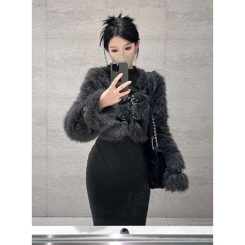 เสื้อโค้ทขนเฟอร์เทียมแบบครอป MEXZT แฟชั่นผู้หญิง ดีไซน์หรูหรา แจ็คเก็ตขนฟูแบบเย็บติดกัน เสื้อคลุมฤดูหนาวสำหรับผู้หญิง สไตล์เกาหลี แขนยาว เสื้อคลุมขนสัตว์