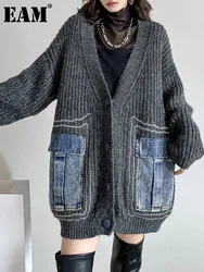 [EAM] Gray Denim Pocket Big Size Knitting Cardigan Sweater V-Neck Long Sleeve Women New Fashion Tide Spring Autumn 2024 1DH6859