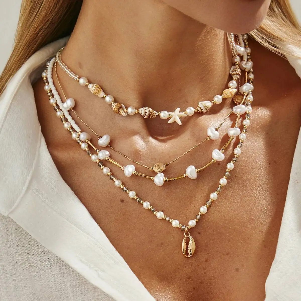 

KunJoe 4Pcs/Set Bohemian Conch Starfish Scallop Pendant Necklace for Women Trendy Imitation Pearl Short Choker Necklace Gifts