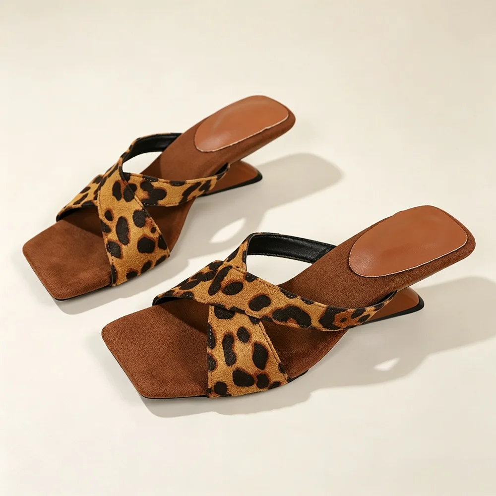 Retro Square Toe Women Slide Sandals Black Suede Cross Band Low Kitten Heel Mules Summer Outdoor Daily Wear Slippers