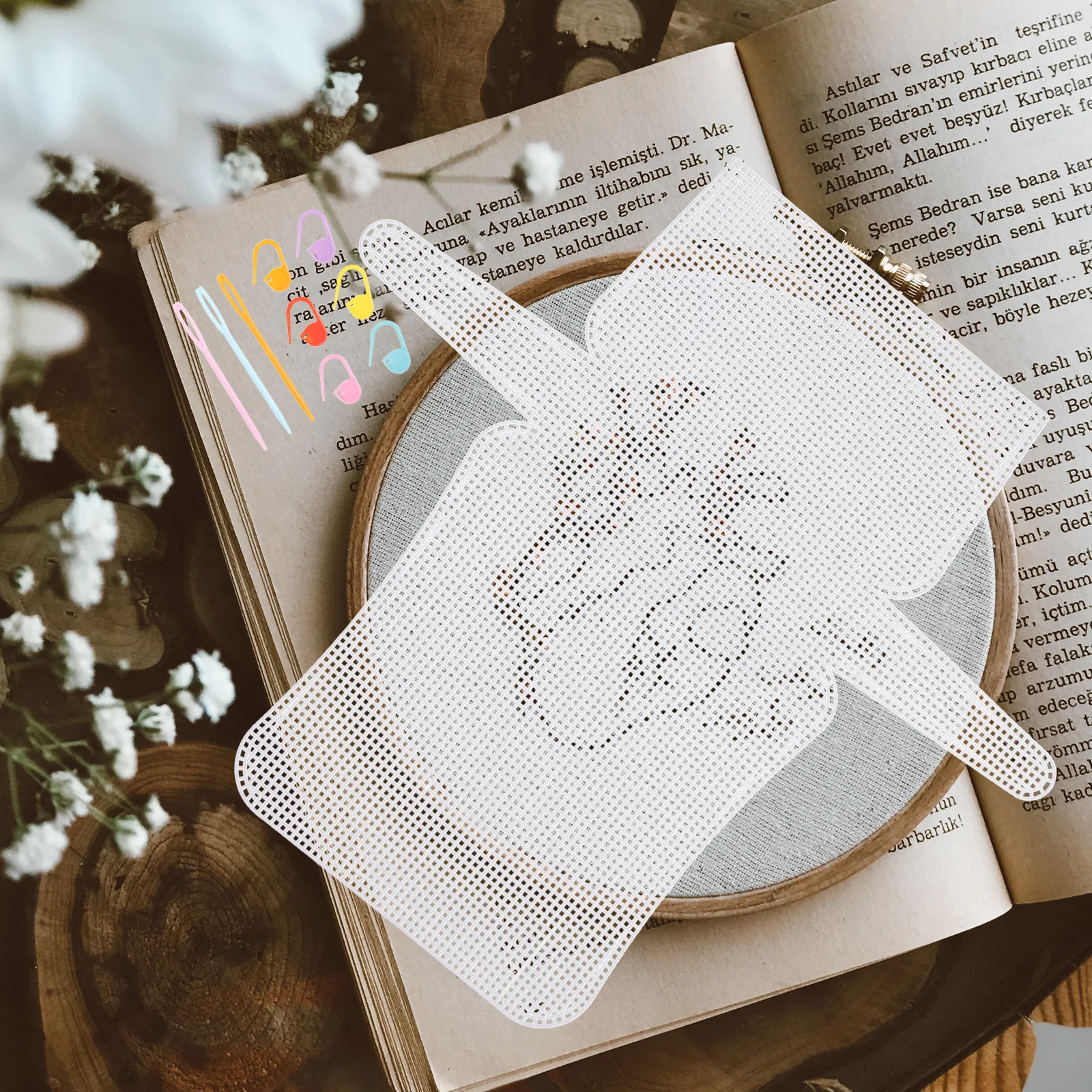 

1Set Plastic Mesh Bag Sheet White Durable Plastic Canvas Sheet DIY Craft Material for Handbags Crossbody Bags Purse Making