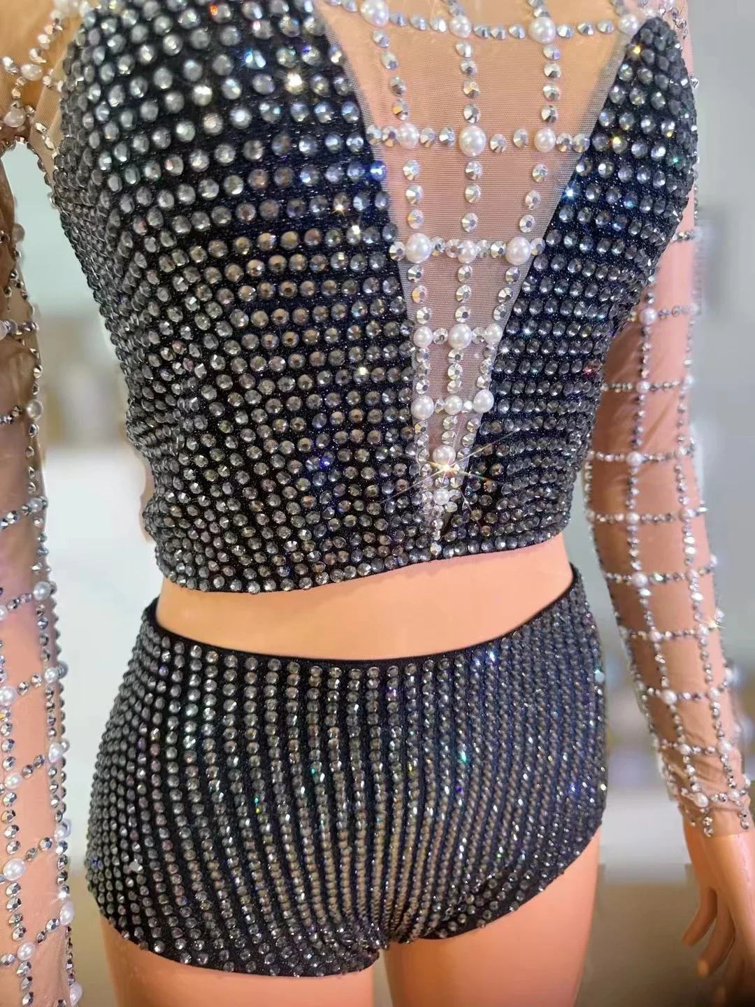 النساء السراويل قمم سباركلي الراين قطعتين اللؤلؤ مجموعة مثير رقص الجاز الزي المغني راقصة فريق مرحلة الأداء زي